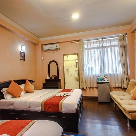 Nepalaya Hotel กาฐมาณฑุ ภายนอก รูปภาพ