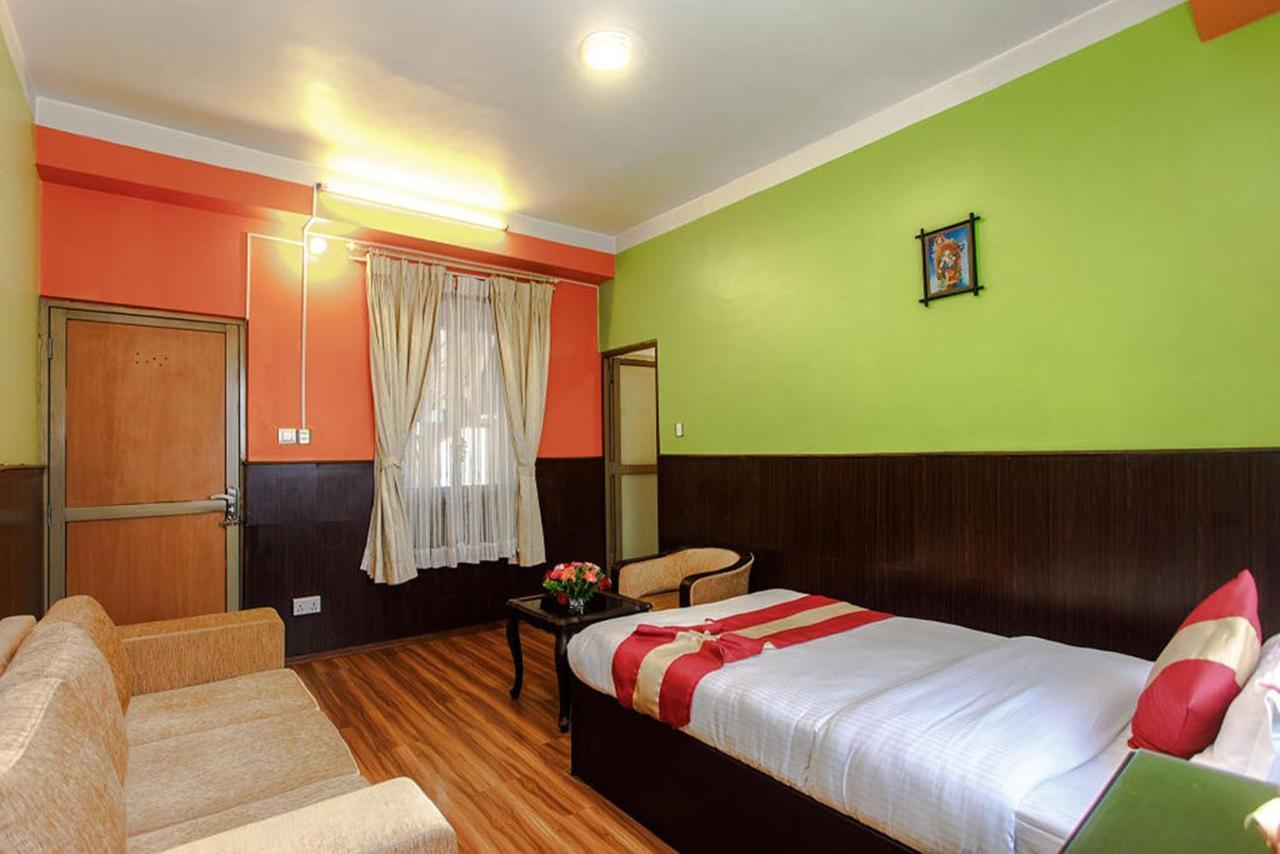 Nepalaya Hotel กาฐมาณฑุ ภายนอก รูปภาพ