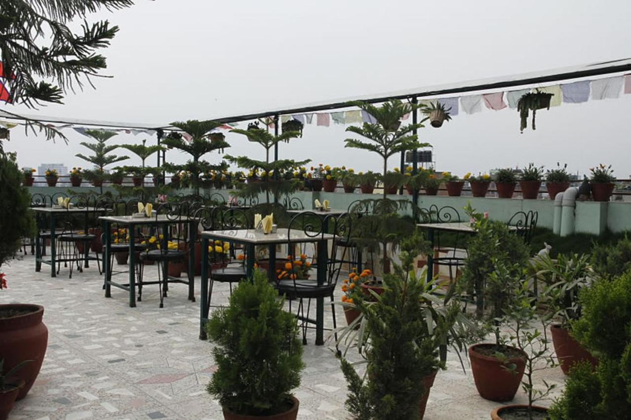 Nepalaya Hotel กาฐมาณฑุ ภายนอก รูปภาพ