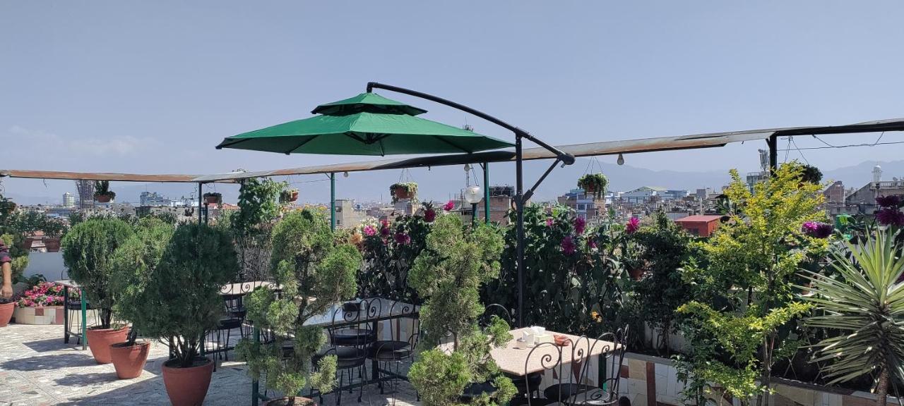 Nepalaya Hotel กาฐมาณฑุ ภายนอก รูปภาพ