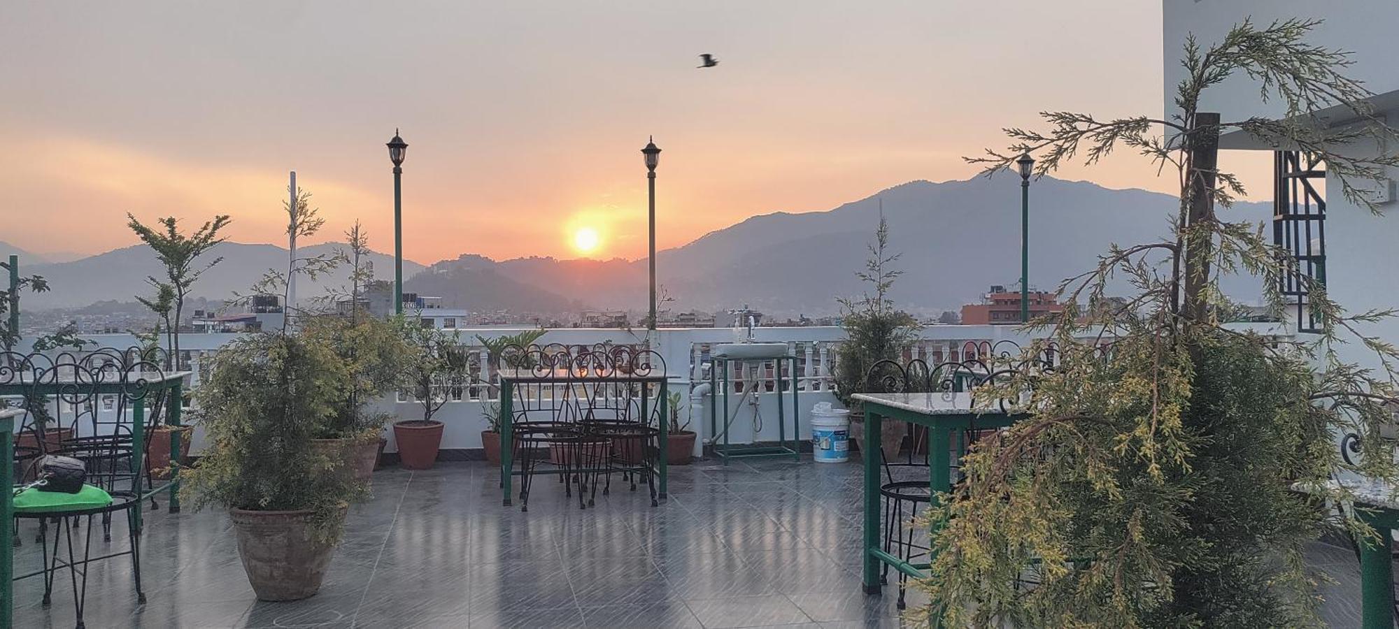 Nepalaya Hotel กาฐมาณฑุ ภายนอก รูปภาพ